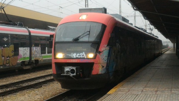 Днес БДЖ ще осигури 8 допълнителни влака, които ще пътуват