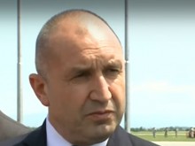 Радев от "Граф Игнатиево": В желанието си да уцели мен, Кирил Петков простреля Нинова
