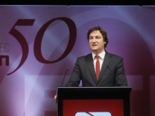 Искат смяната на Корнелия Нинова като лидер на БСП