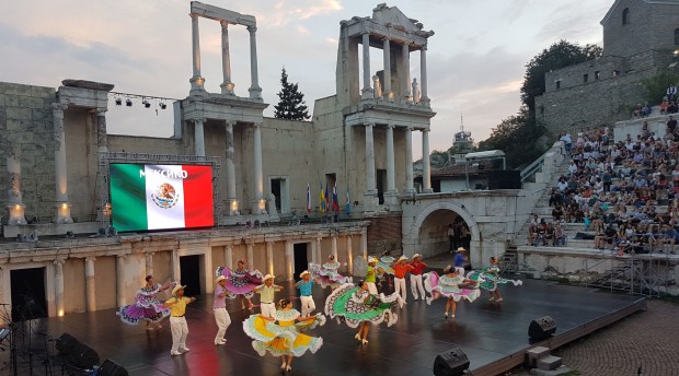 Международният фолклорен фестивал се завръща на сцената на Античния театър