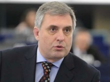 Калфин: Целият свят знае, че ние изнасяме оръжие за Украйна