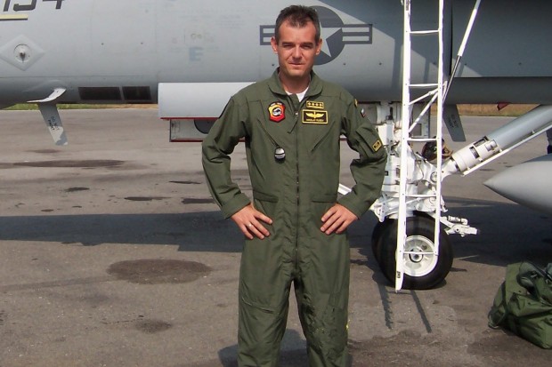 Командирът на авиобазата в Граф Игнатиево бригаден генерал Николай Русев