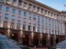 Коалиционните партньори в оставка се изнизаха тихомълком от извънредния съвет