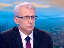 Николай Денков нарече консултациите при Радев отбиване на номер