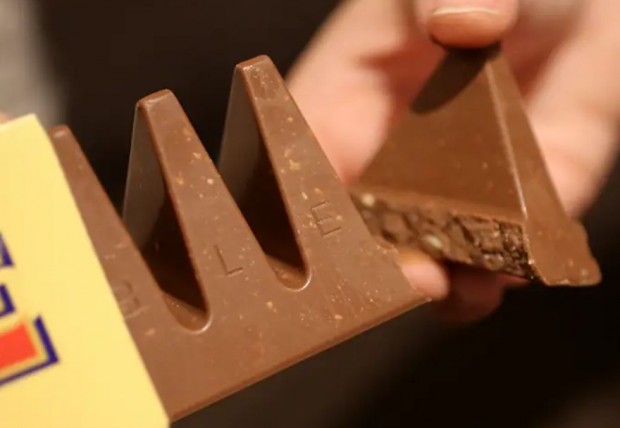 Toblerone Тоблерон ще трябва да премахне надписа Швейцария от опаковките