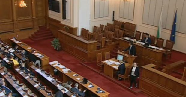 Депутатите продължават с обсъждането на актуализацията на бюджета Ожесточените дебати