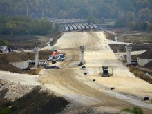 ДНСК издаде 11 наказателни постановления за незаконното строителство в участъци на АМ "Хемус"