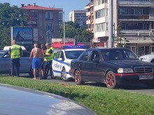 Не се научиха как се минава през кръгово кръстовище