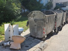 "Чистота" с призив към пловдивчани: Не трупайте отпадъци край контейнерите