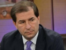 Цеков: Петков обслужва чужди интереси, България изглежда жалка, като детска градина