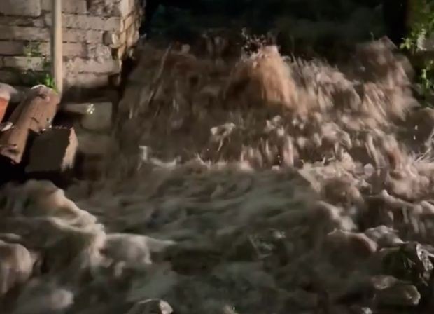 Абсолютна ирония! СПА столицата на България без вода, хората бесни!