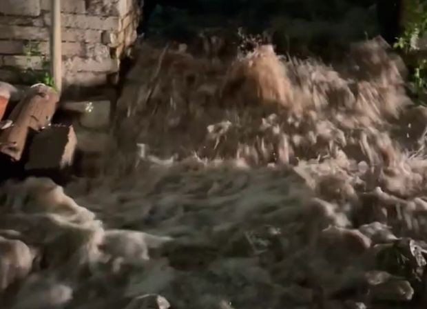 Голяма авария остави СПА столицата на България без вода научи