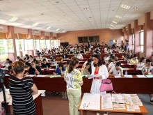 Приемните изпити в МУ Пловдив започнаха, четирима се борят за едно място