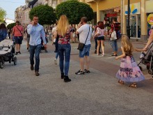 Работещите в България са все повече