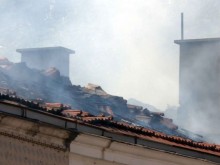 Пожар горя в центъра на Русе