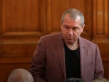 Тошко Йорданов: Свиленски кой точно орган от тялото на Корнелия Нинова е?