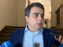 Асен Василев за спрените пари на руското посолство: Няма запорирани сметки от българската държава