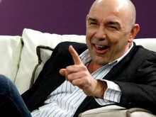 Голям скандал онлайн! Калин Сърменов попиля актьори от "Татковци"!