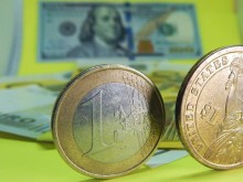 Еврото удари дъното