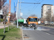 Продължава нощното миене на улици в Пловдив