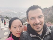 Консулът ни в Пекин отговори на зов за помощ