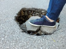 Положението в Пловдив е дупка в дупката
