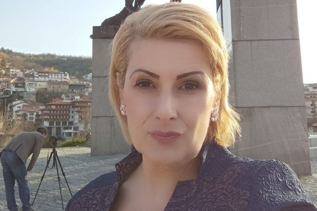 Пловдивската адвокатка отново нападна ПП Възраждане и лидера .Вижте цялата