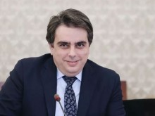 Асен Василев: Да се наложи тарифа върху руските доставки на газ и нефт в ЕС