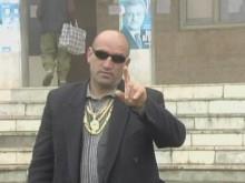 Ценко Чоков ще лежи в затвора