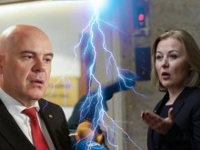 Министър Йорданова с гневна критика: Гешев да се съсредоточи върху разследванията за корупция