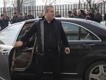 Коко Динев се оттегли официално от Вихрен