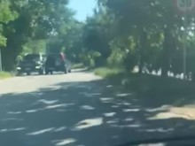 Камикадзе с джип блъска наред в насрещното