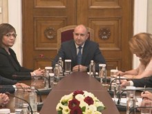 Нинова: Премиерът трябва да е от ПП, предпочитаме политически, вместо експертен кабинет