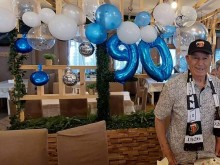 Честито, Бай Петко! Само човек, който е достигнал 90 години, може да каже какво е щастие, любов и болка