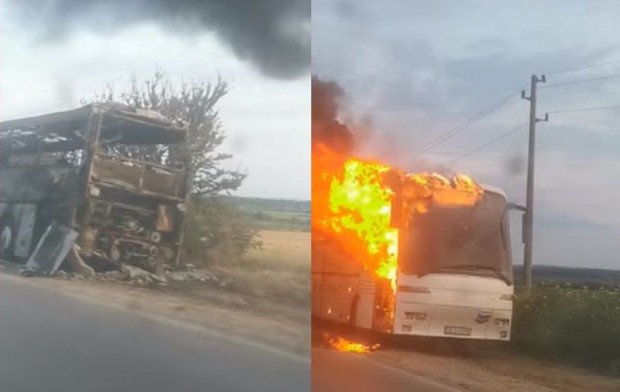Два автобуса са изгорели при неизяснени към момента обстоятелства край