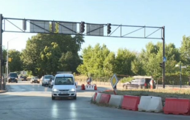 Опасно кръгово кръстовище, пресичащо най-натоварените улици в Благоевград, създава предпоставка