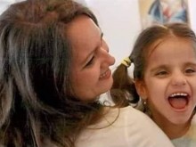 10-годишната Зара се нуждае от помощ, за да се изправи на крака!