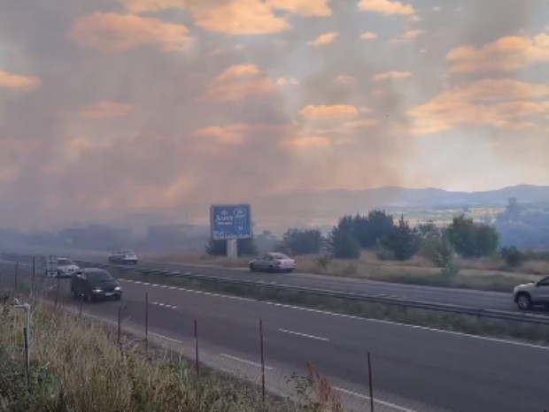 Възстановено e движението по път I 5 Казанлък Крън и