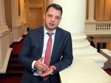 Делян Добрев: Държавата може да няма коалиция, но Лукойл има