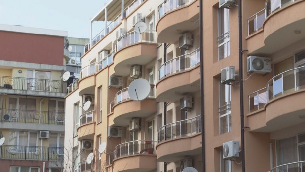 Чужденци продължават да продават имотите си в България като това