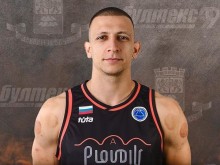Един от най-добрите български баскетболисти остава в Академик Пловдив за 10-ия си сезон