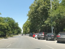 Превръщат в паркинги големите булеварди, буслентите - мираж