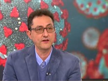 Д-р Аспарух Илиев бие аларма: Сложете си бустер! Ковид вълната е в разгара си!