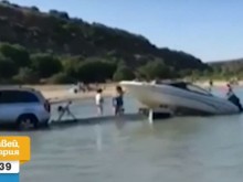 На "Болата": Джип влезе в морето, за да пусне лодка във водата
