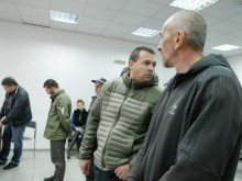 Хитрец! Доктора пласирал дрога в затвора с дрон