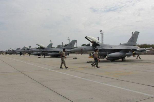 САЩ ще компенсира България с 34,5 млн.долара за забавените F-16