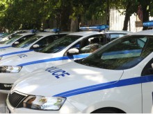 Двойка от Несебър скри от полицията метамфетамин в памперс