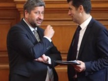 ДБ ще предложи на ПП да бъдат заедно на вота