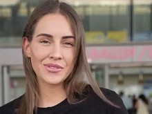 Гледайте! Чаровна ботевистка показа най-интересното около пътуването на "канарите" до Кипър