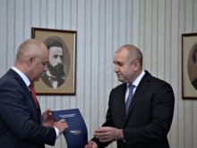 БСП върна мандата на президента и го нападна